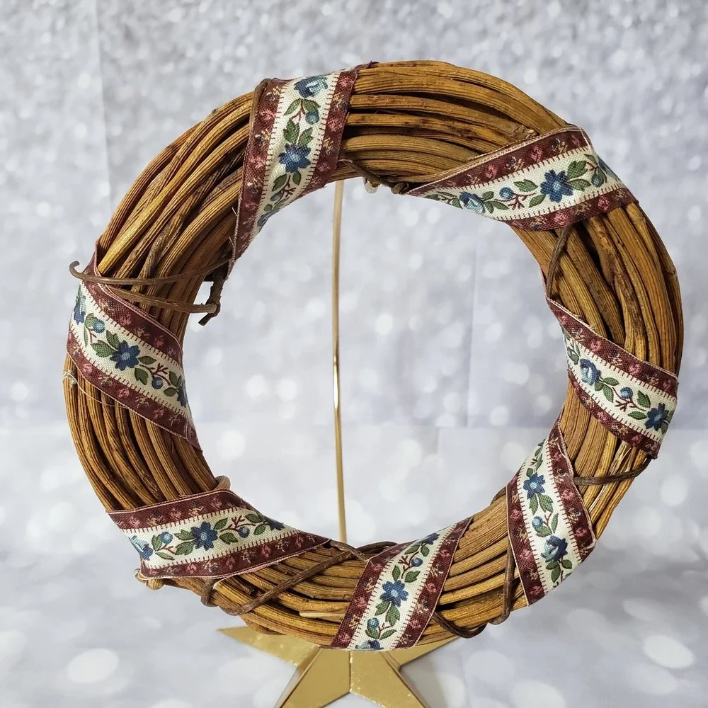 Vintage Round Small Grapevine Wreath 5 